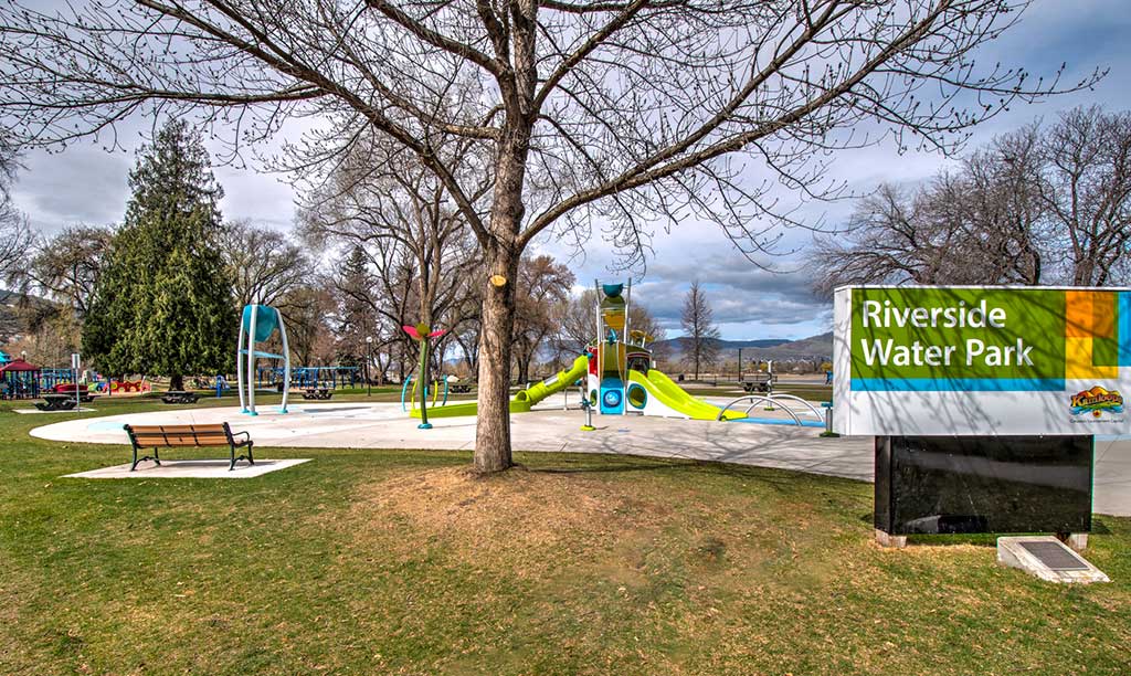 Kaml-Riverside-Park-sign_0013_4_5